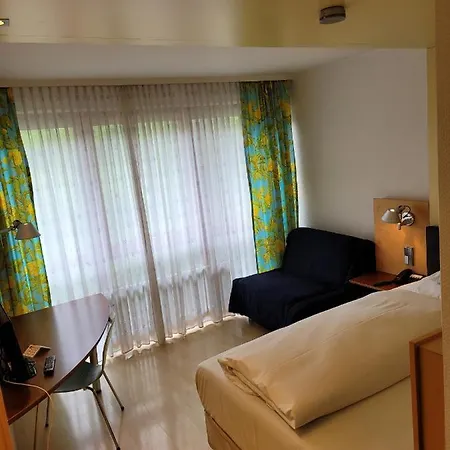 Hotel Baden-Baden Hotell 3*